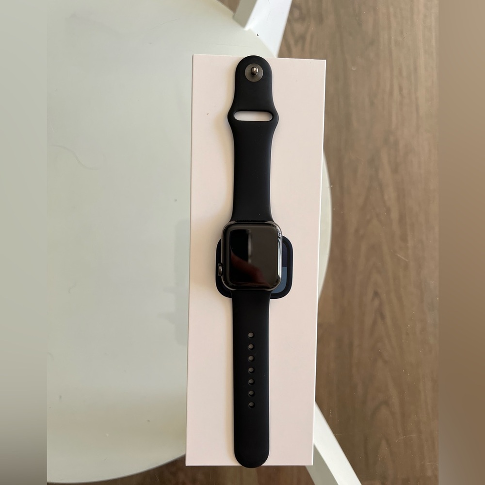 Apple Watch Series 6 in Black